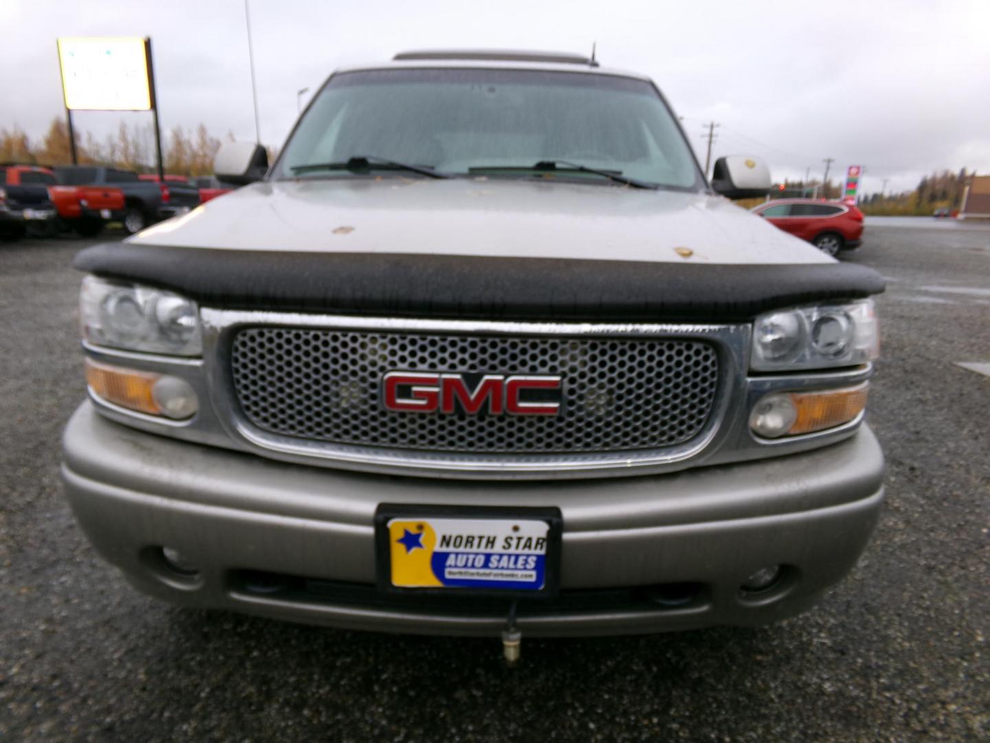 2004 Gold GMC Yukon Denali Base (1GKEK63UX4J) with an 6.0L V8 OHV 16V engine, 4-Speed Automatic Overdrive transmission, located at 2630 Philips Field Rd., Fairbanks, AK, 99709, (907) 458-0593, 64.848068, -147.780609 - Photo#1
