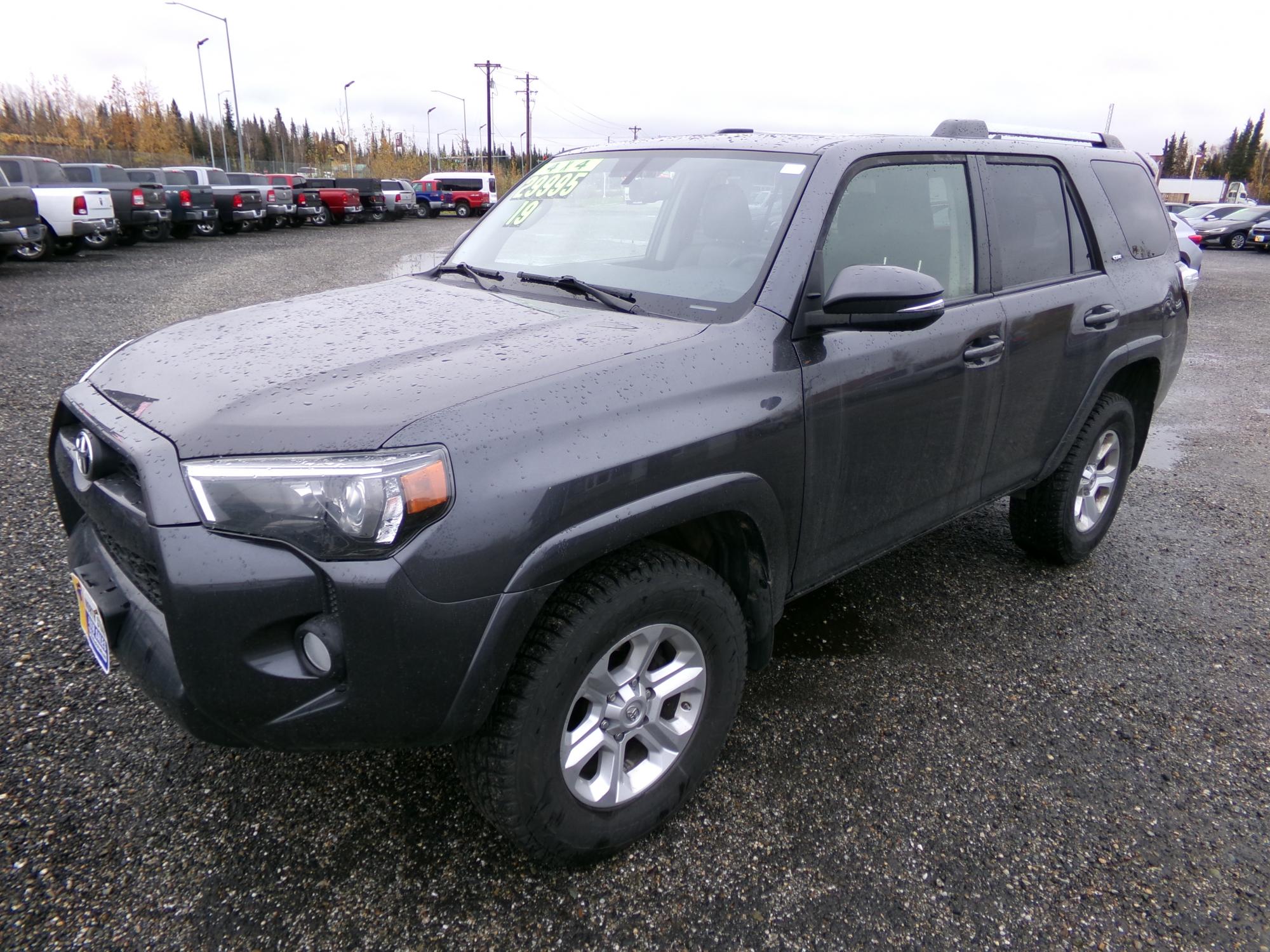 photo of 2019 Toyota 4Runner SR5 4WD