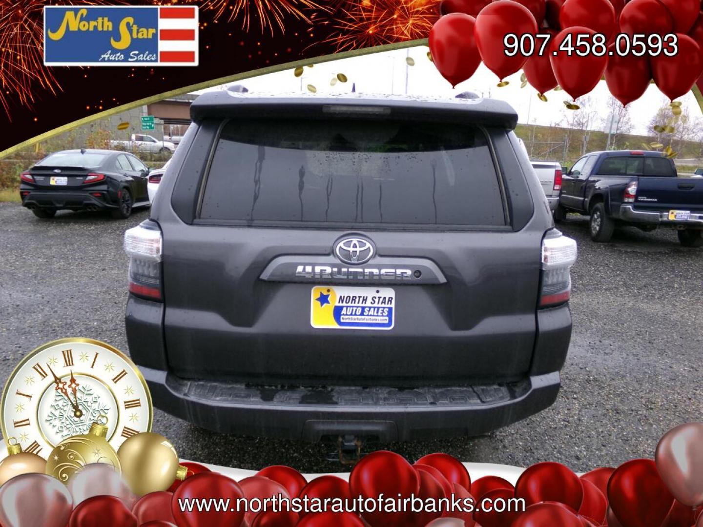 2019 Grey Toyota 4Runner SR5 4WD (JTEBU5JR1K5) with an 4.0L V6 DOHC 24V engine, 5A transmission, located at 2630 Philips Field Rd., Fairbanks, AK, 99709, (907) 458-0593, 64.848068, -147.780609- Photo#3