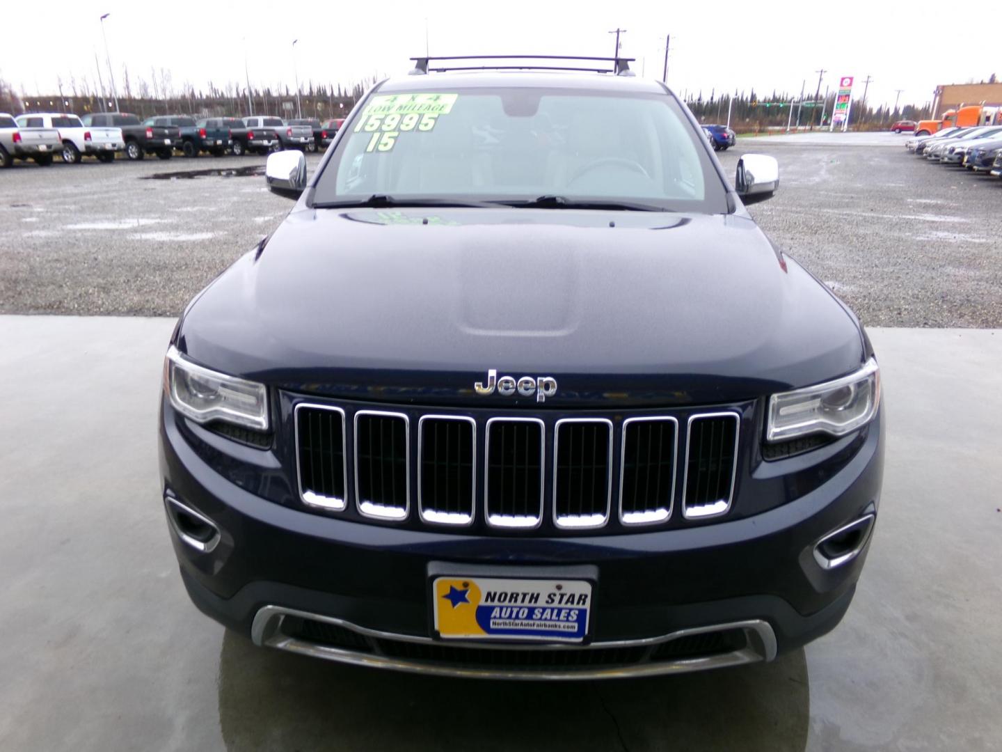 2015 Blue Jeep Grand Cherokee Limited 4WD (1C4RJFBG8FC) with an 3.6L V6 DOHC 24V engine, 8-Speed Automatic transmission, located at 2630 Philips Field Rd., Fairbanks, AK, 99709, (907) 458-0593, 64.848068, -147.780609 - Photo#1