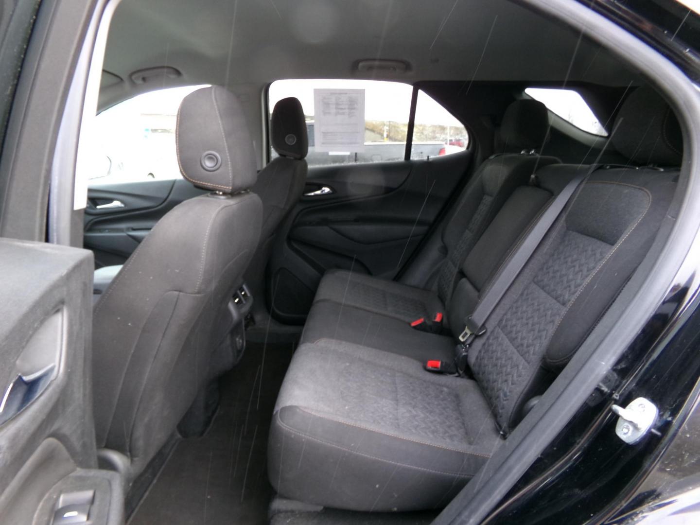 2022 Black Chevrolet Equinox LT AWD (3GNAXUEVXNL) with an 1.5L L4 DOHC 16V TURBO engine, 6A transmission, located at 2630 Philips Field Rd., Fairbanks, AK, 99709, (907) 458-0593, 64.848068, -147.780609 - Photo#5