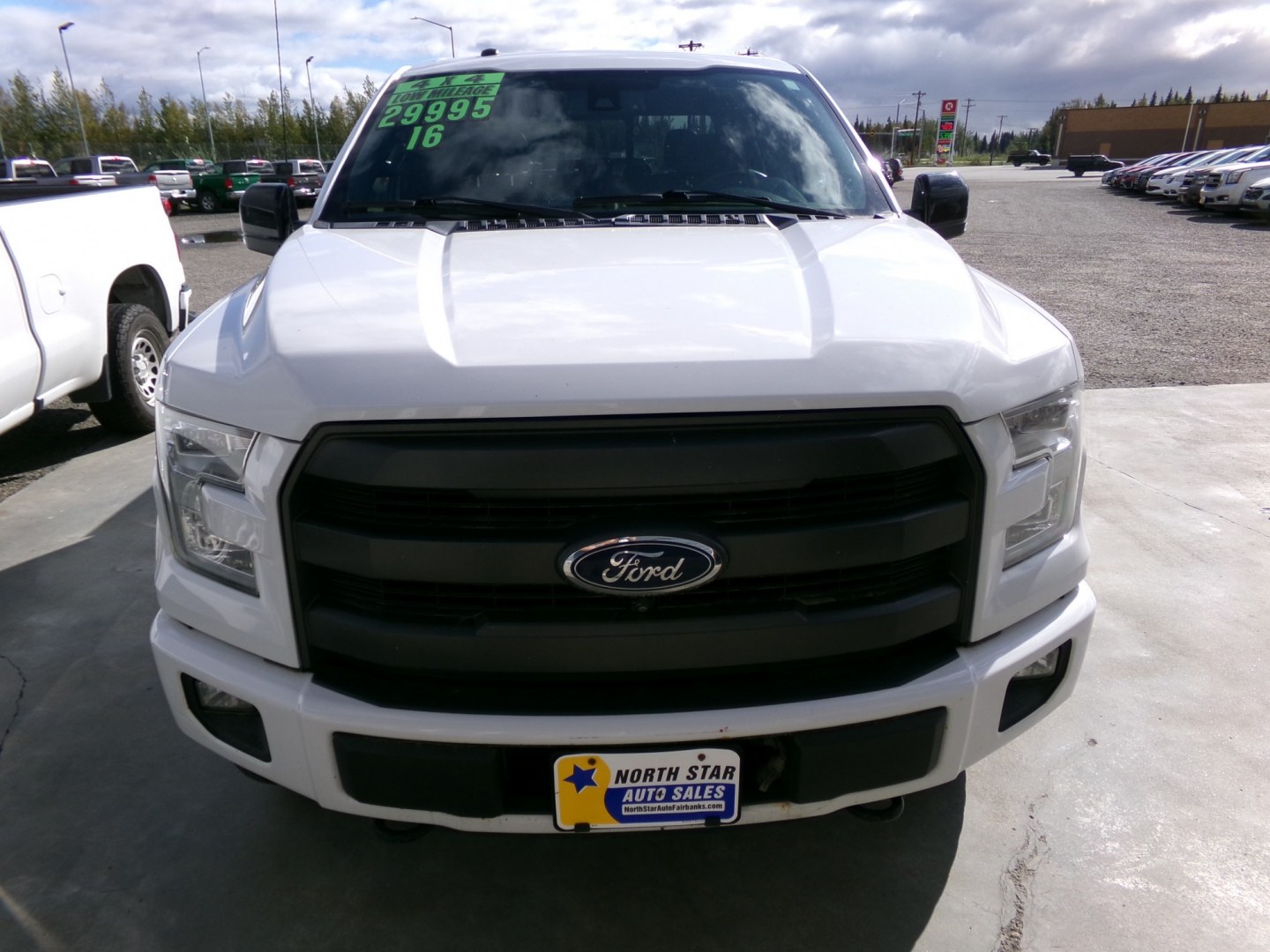 2016 White /Black Ford F-150 XLT SuperCrew 6.5-ft. Bed 4WD (1FTEW1EGXGF) with an 3.5L V6 TURBO engine, 6A transmission, located at 2630 Philips Field Rd., Fairbanks, AK, 99709, (907) 458-0593, 64.848068, -147.780609- Photo#1