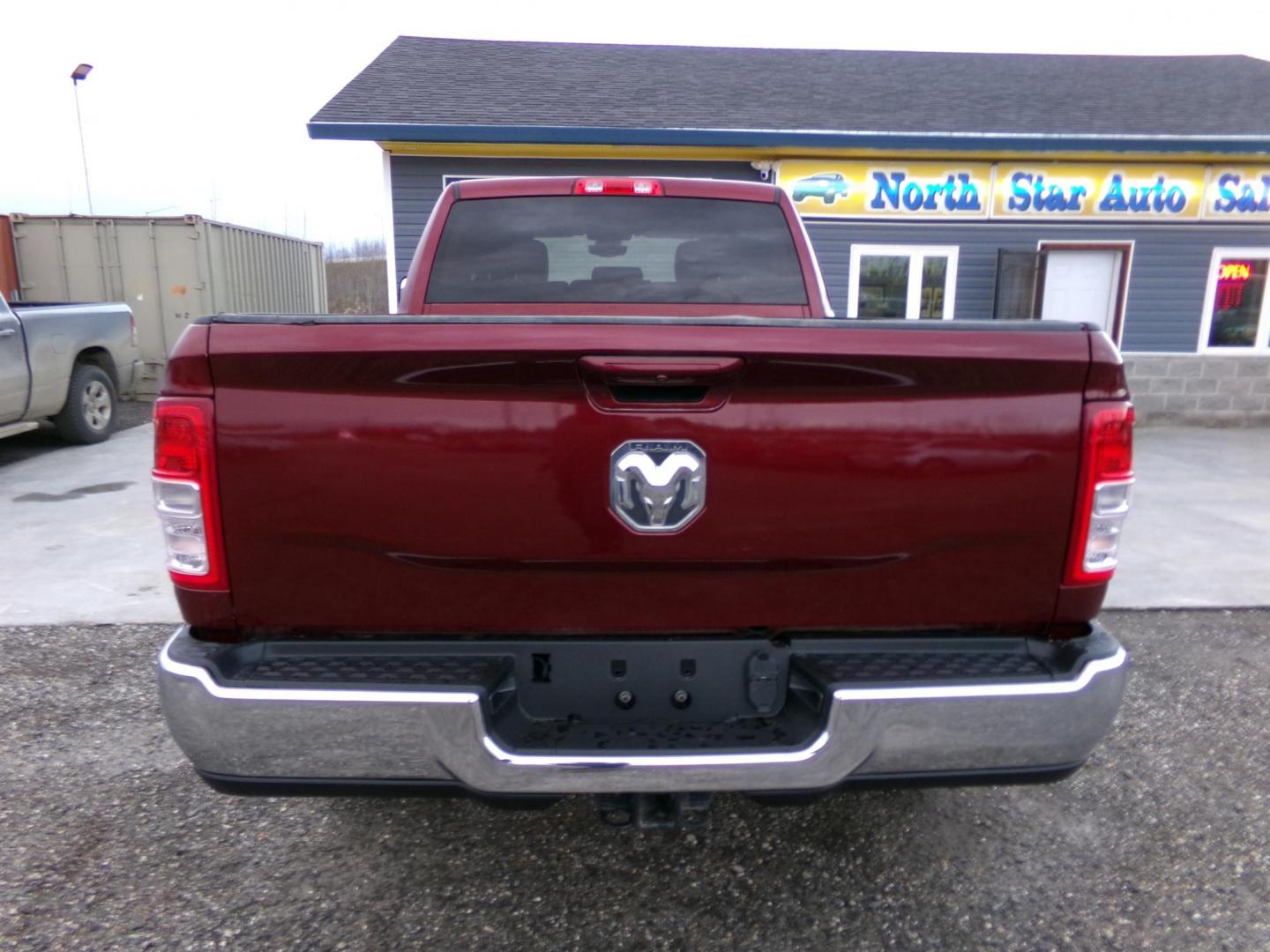 2022 Red RAM 2500 Tradesman Crew Cab SWB 4WD (3C6UR5DJ2NG) with an 6.4L V8 engine, 6A transmission, located at 2630 Philips Field Rd., Fairbanks, AK, 99709, (907) 458-0593, 64.848068, -147.780609 - Photo#3