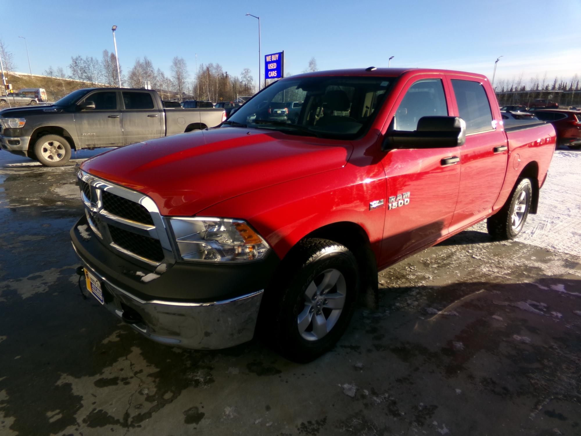 photo of 2016 RAM 1500 Tradesman Crew Cab SWB 4WD