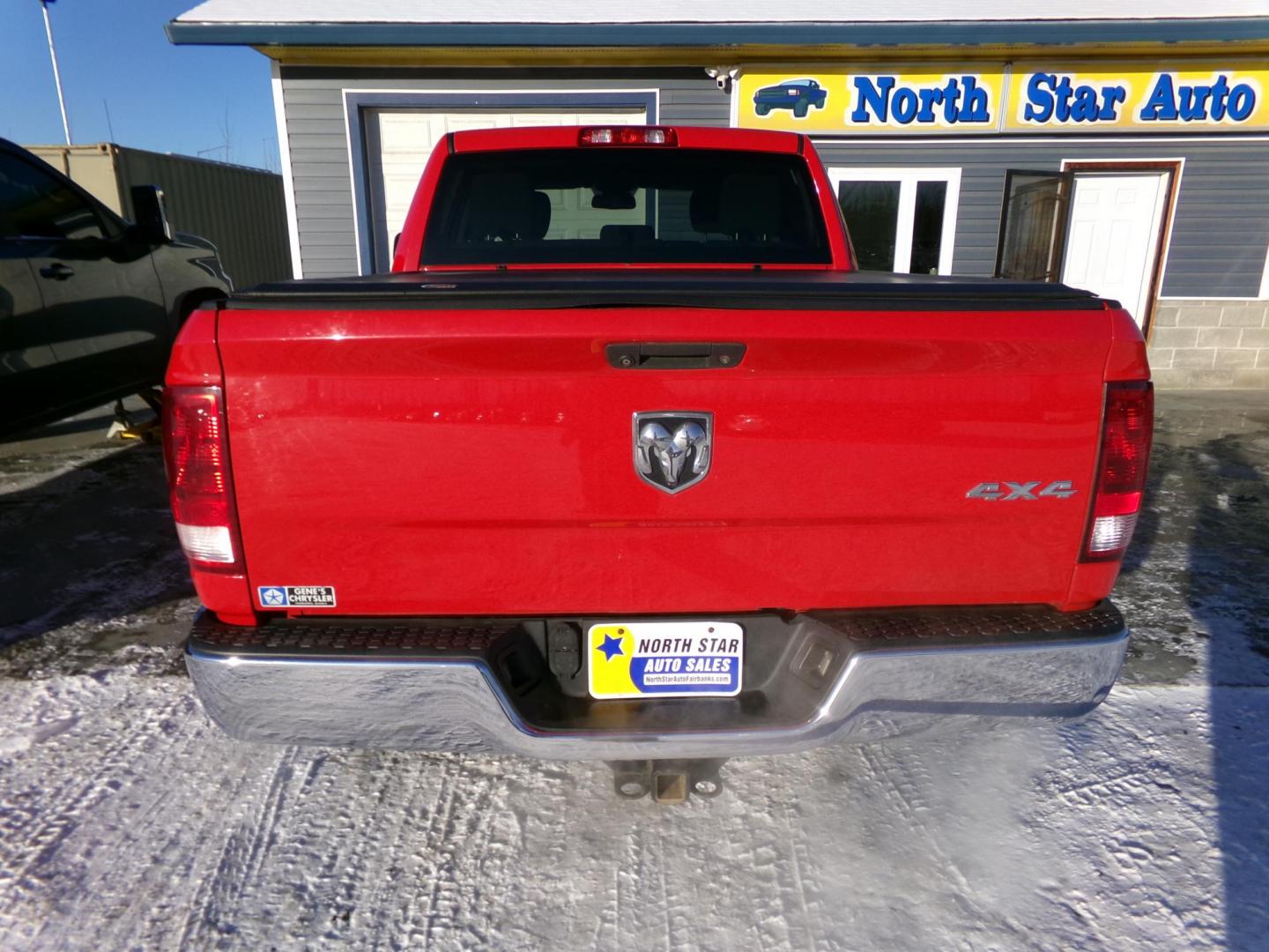 2016 Red Dodge 1500 Tradesman Crew Cab SWB 4WD (3C6RR7KT3GG) with an 5.7L V8 OHV 16V engine, 6A transmission, located at 2630 Philips Field Rd., Fairbanks, AK, 99709, (907) 458-0593, 64.848068, -147.780609 - Photo#3