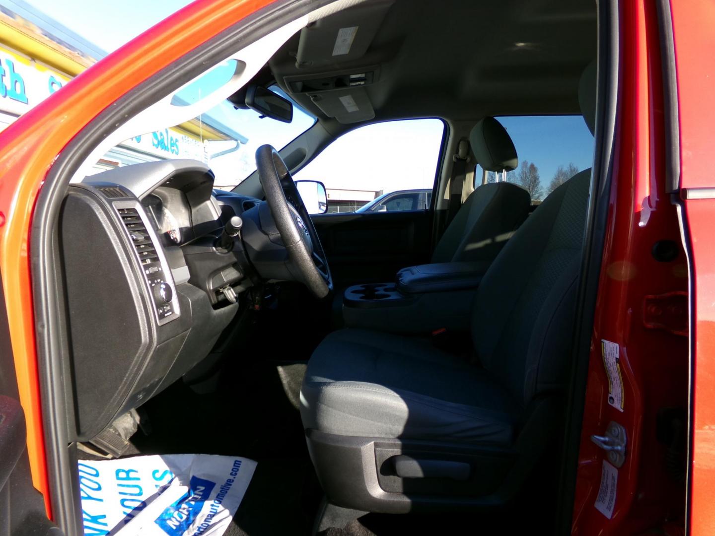 2016 Red Dodge 1500 Tradesman Crew Cab SWB 4WD (3C6RR7KT3GG) with an 5.7L V8 OHV 16V engine, 6A transmission, located at 2630 Philips Field Rd., Fairbanks, AK, 99709, (907) 458-0593, 64.848068, -147.780609 - Photo#4