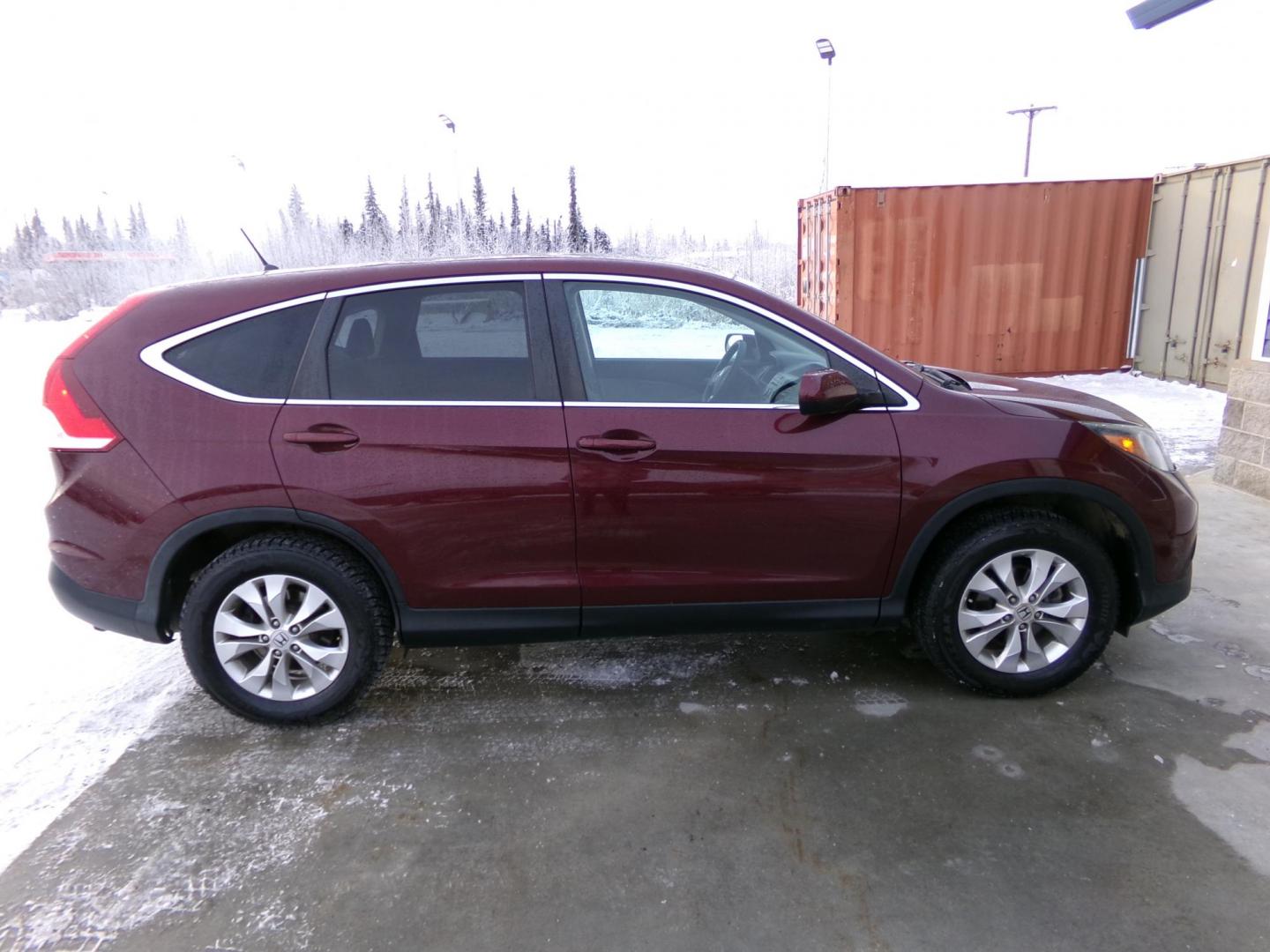 2014 Red Honda CR-V EX 4WD 5-Speed AT (5J6RM4H53EL) with an 2.4L L4 DOHC 16V engine, 5-Speed Automatic transmission, located at 2630 Philips Field Rd., Fairbanks, AK, 99709, (907) 458-0593, 64.848068, -147.780609 - Photo#2
