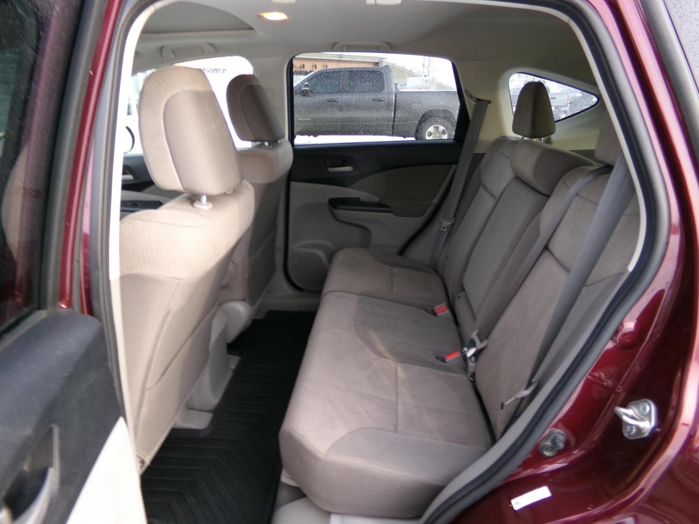 2014 Red Honda CR-V EX 4WD 5-Speed AT (5J6RM4H53EL) with an 2.4L L4 DOHC 16V engine, 5-Speed Automatic transmission, located at 2630 Philips Field Rd., Fairbanks, AK, 99709, (907) 458-0593, 64.848068, -147.780609 - Photo#5