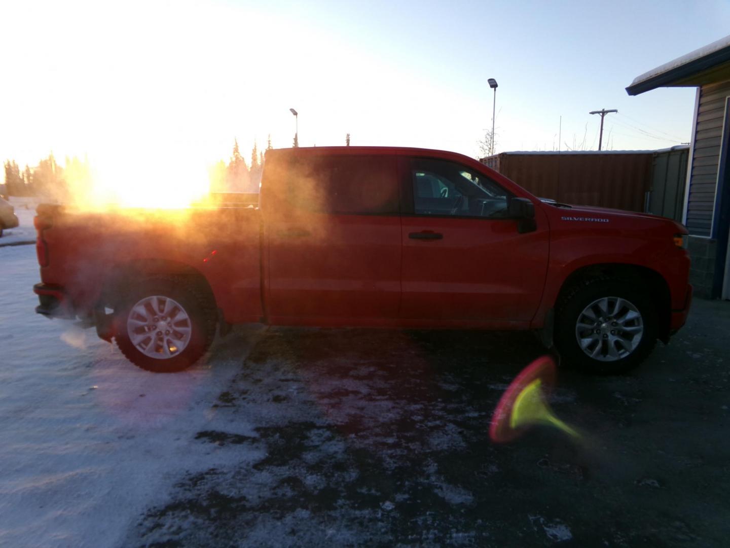 2021 Red Chevrolet Silverado 1500 Custom Crew Cab Short Box 4WD (3GCPYBEK9MG) with an 2.7L L4 DOHC 16V TURBO engine, 6A transmission, located at 2630 Philips Field Rd., Fairbanks, AK, 99709, (907) 458-0593, 64.848068, -147.780609 - Photo#2