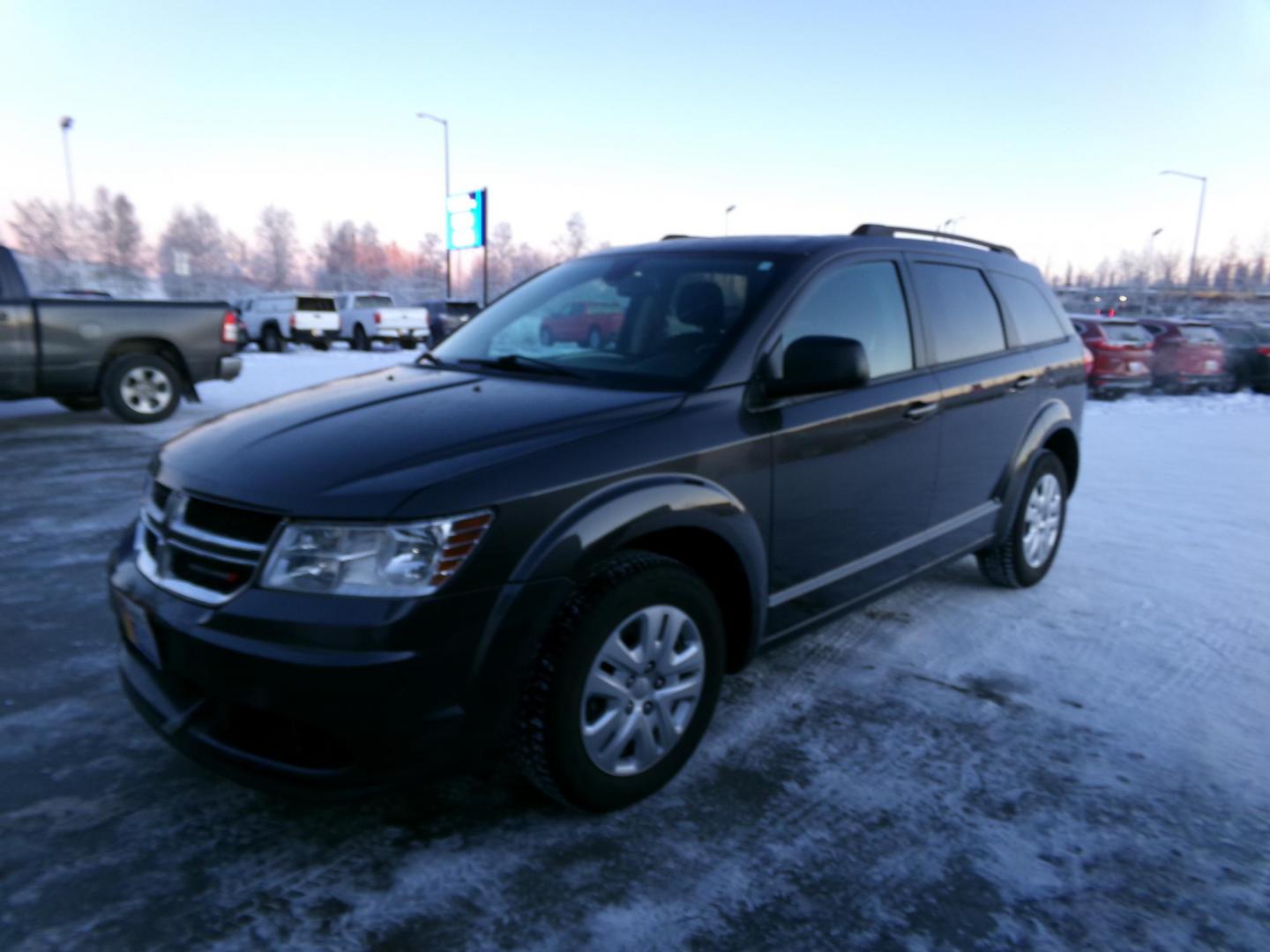 2018 Grey Dodge Journey SE AWD (3C4PDDAG9JT) with an 3.6L V6 DOHC 24V engine, 6A transmission, located at 2630 Philips Field Rd., Fairbanks, AK, 99709, (907) 458-0593, 64.848068, -147.780609 - Photo#0
