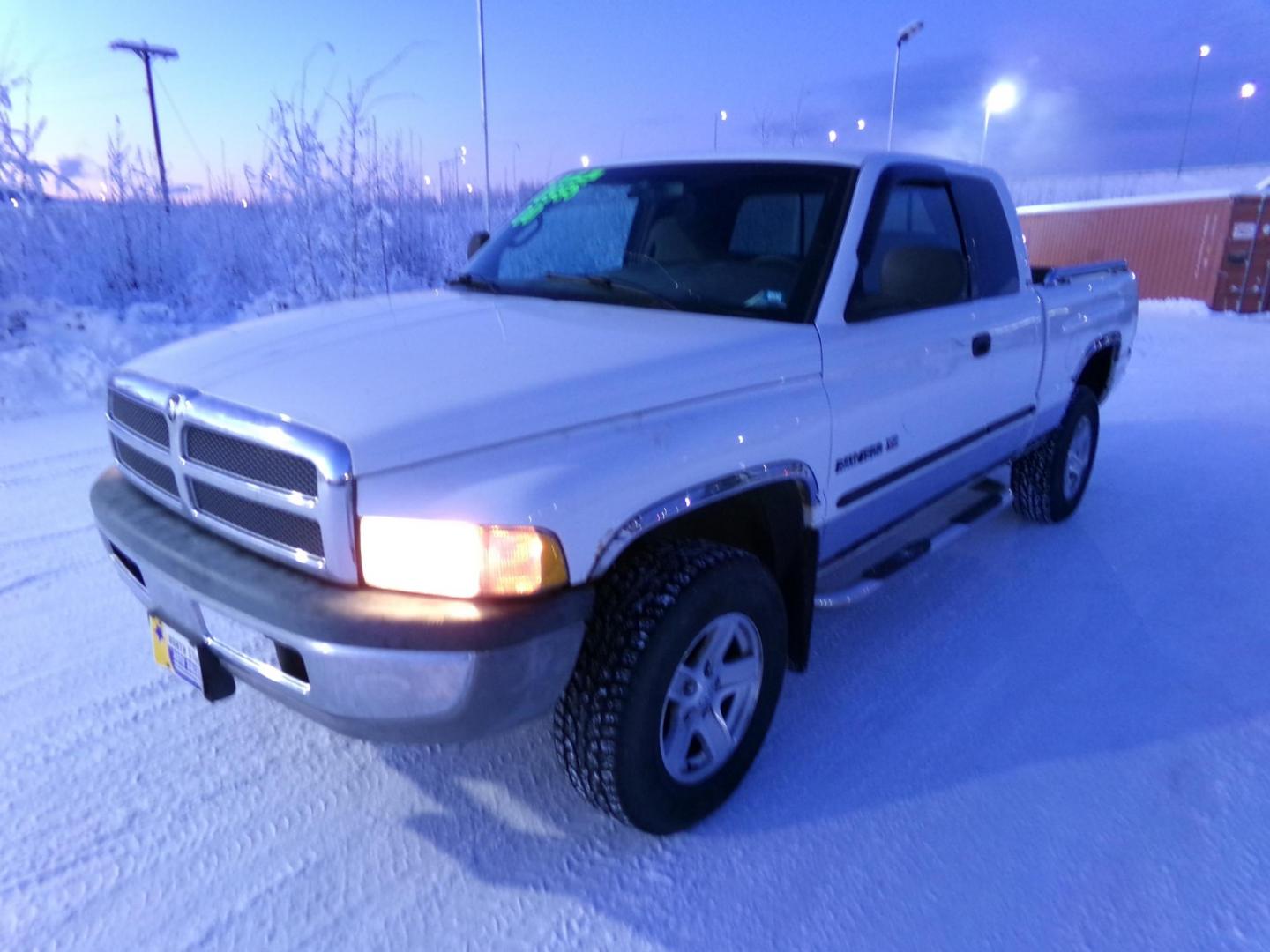2000 Dodge Ram 1500 Quad Cab Long Bed 4WD (3B7HF13Z8YG) with an 5.9L V8 OHV 16V engine, located at 2630 Philips Field Rd., Fairbanks, AK, 99709, (907) 458-0593, 64.848068, -147.780609 - Photo#0