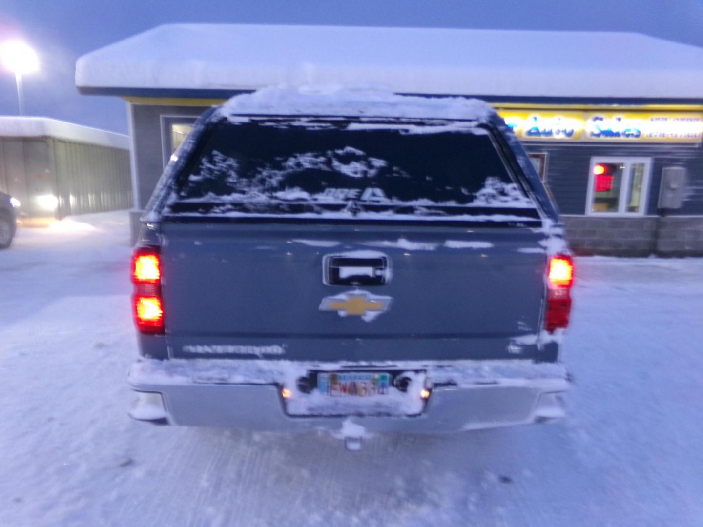 2016 Grey Chevrolet Silverado 1500 LT Double Cab 4WD (1GCVKREC8GZ) with an 5.3L V8 OHV 16V engine, 6A transmission, located at 2630 Philips Field Rd., Fairbanks, AK, 99709, (907) 458-0593, 64.848068, -147.780609 - Photo#3