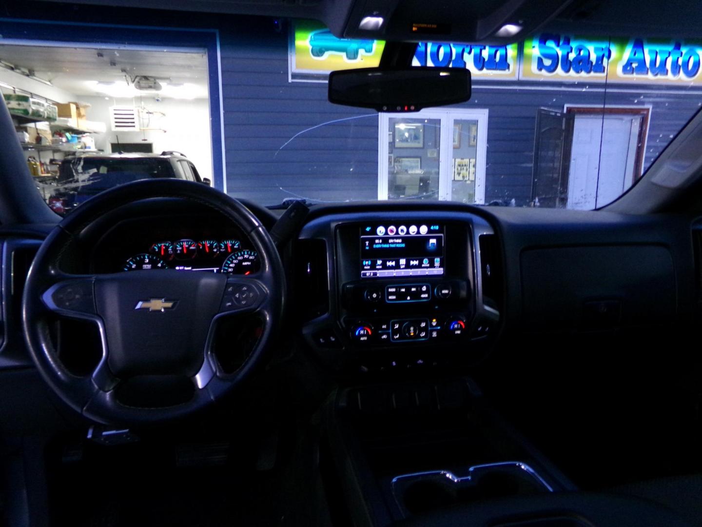 2016 Grey Chevrolet Silverado 1500 LT Double Cab 4WD (1GCVKREC8GZ) with an 5.3L V8 OHV 16V engine, 6A transmission, located at 2630 Philips Field Rd., Fairbanks, AK, 99709, (907) 458-0593, 64.848068, -147.780609 - Photo#6