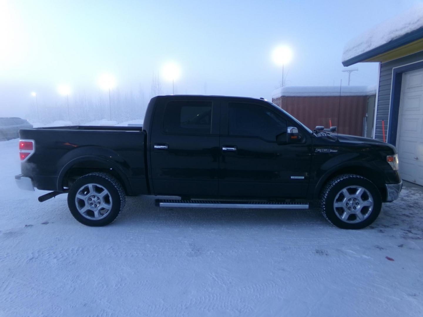 2014 Black Ford F-150 SuperCrew 5.5-ft. Bed 4WD (1FTFW1ET8EF) with an 3.5L V6 TURBO engine, 6-Speed Automatic transmission, located at 2630 Philips Field Rd., Fairbanks, AK, 99709, (907) 458-0593, 64.848068, -147.780609 - Photo#2