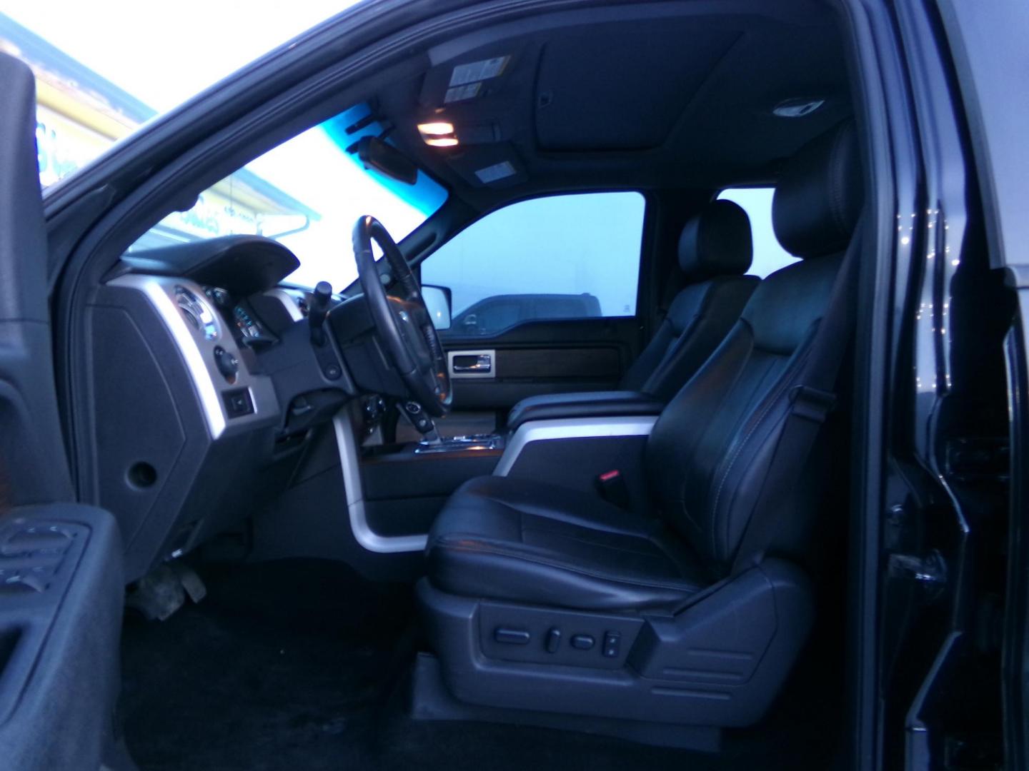 2014 Black Ford F-150 SuperCrew 5.5-ft. Bed 4WD (1FTFW1ET8EF) with an 3.5L V6 TURBO engine, 6-Speed Automatic transmission, located at 2630 Philips Field Rd., Fairbanks, AK, 99709, (907) 458-0593, 64.848068, -147.780609 - Photo#4