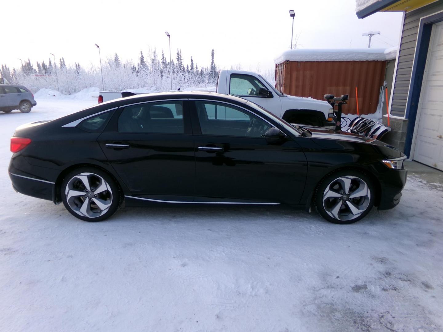2018 Black /Black Honda Accord Touring CVT (1HGCV1F90JA) with an 1.5L L4 DOHC 16V engine, CVT transmission, located at 2630 Philips Field Rd., Fairbanks, AK, 99709, (907) 458-0593, 64.848068, -147.780609 - Photo#2