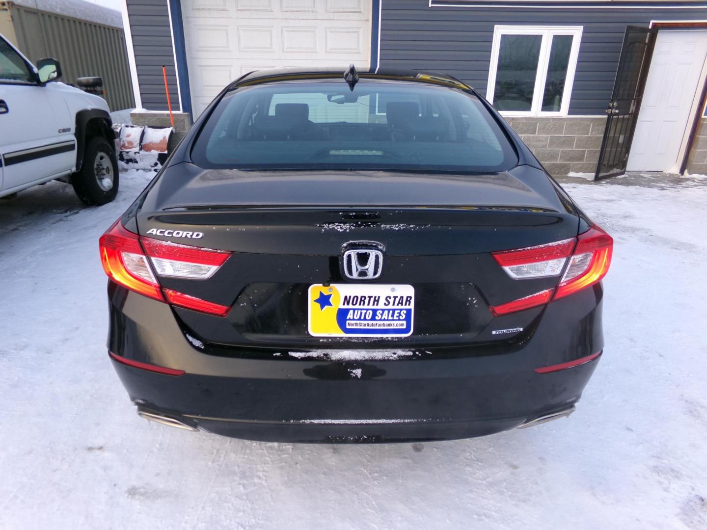 2018 Black /Black Honda Accord Touring CVT (1HGCV1F90JA) with an 1.5L L4 DOHC 16V engine, CVT transmission, located at 2630 Philips Field Rd., Fairbanks, AK, 99709, (907) 458-0593, 64.848068, -147.780609 - Photo#3