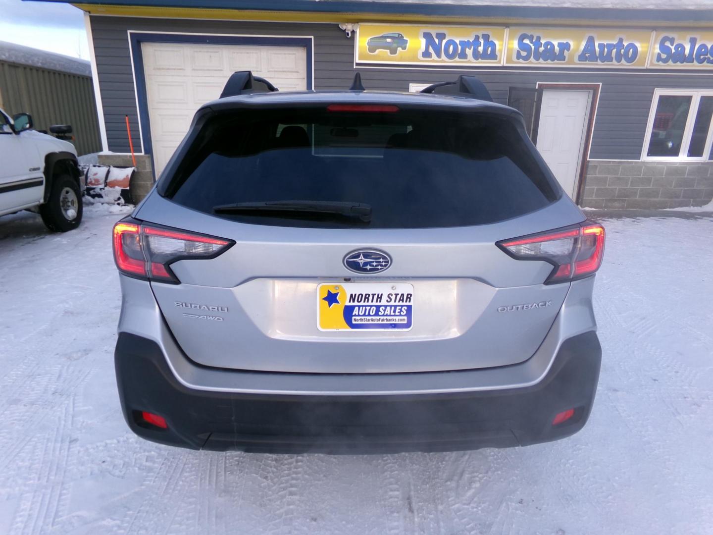 2025 Silver Subaru Outback Premium (4S4BTAFC1S3) with an 2.5L H4 DOHC 16V engine, CVT transmission, located at 2630 Philips Field Rd., Fairbanks, AK, 99709, (907) 458-0593, 64.848068, -147.780609 - Photo#3