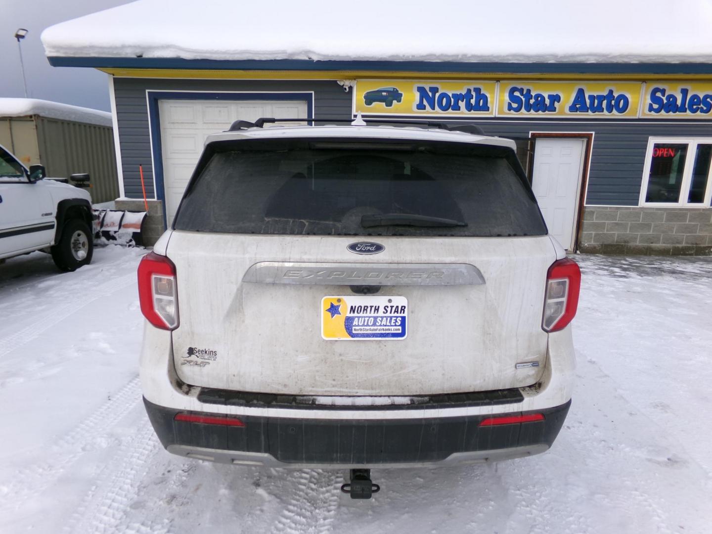 2020 White Ford Explorer XLT AWD (1FMSK8DH5LG) with an 2.3L L4 DOHC 16V engine, 10A transmission, located at 2630 Philips Field Rd., Fairbanks, AK, 99709, (907) 458-0593, 64.848068, -147.780609 - Photo#3