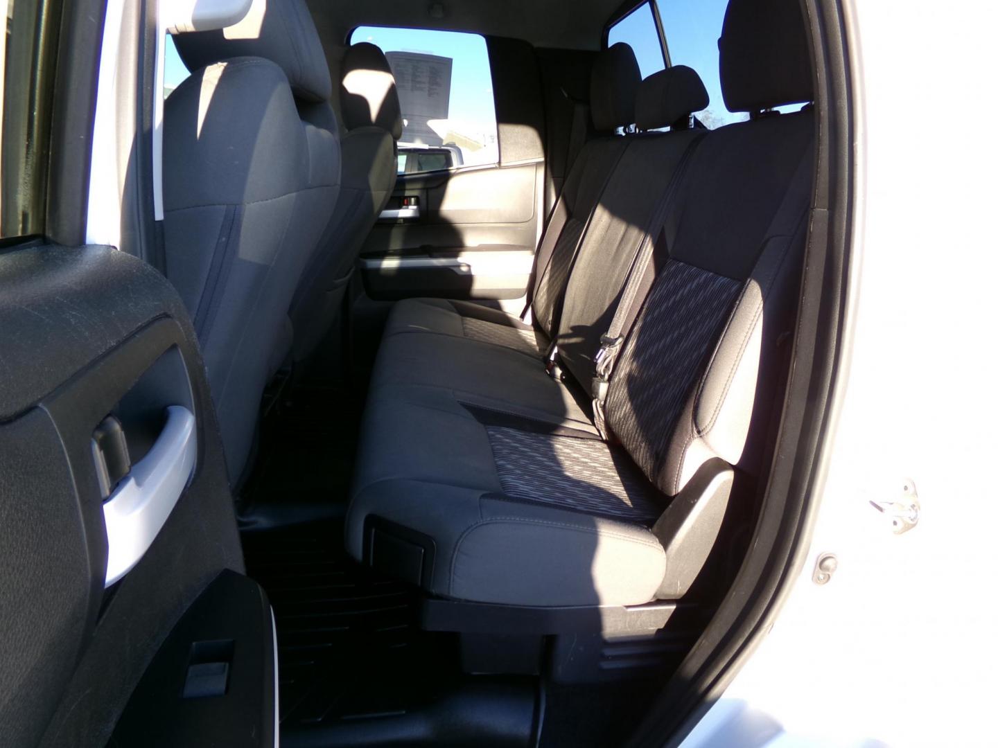 2019 Toyota Tundra SR5 5.7L V8 Double Cab 4WD (5TFUY5F15KX) with an 5.7L V8 DOHC 32V engine, 6A transmission, located at 2630 Philips Field Rd., Fairbanks, AK, 99709, (907) 458-0593, 64.848068, -147.780609 - Photo#5