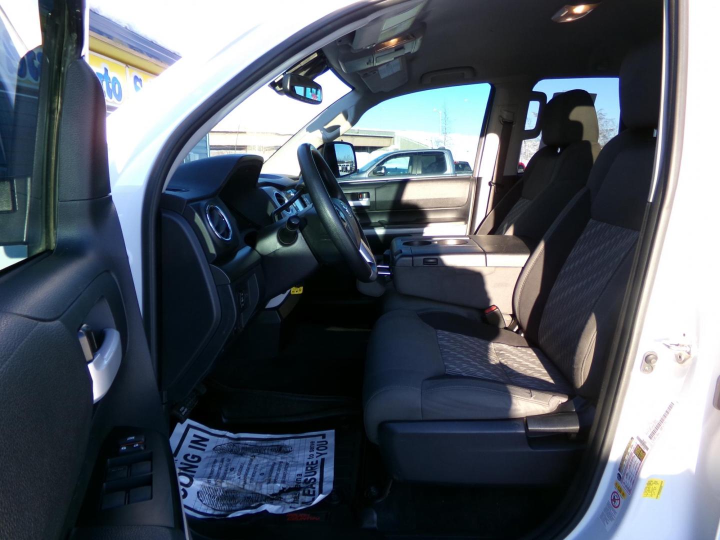 2019 Toyota Tundra SR5 5.7L V8 Double Cab 4WD (5TFUY5F15KX) with an 5.7L V8 DOHC 32V engine, 6A transmission, located at 2630 Philips Field Rd., Fairbanks, AK, 99709, (907) 458-0593, 64.848068, -147.780609 - Photo#4