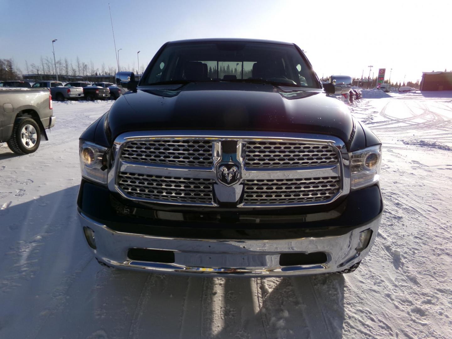 2017 Black /Black Dodge 1500 Laramie Crew Cab SWB 4WD (1C6RR7NT1HS) with an 5.7L V8 OHV 16V engine, 8A transmission, located at 2630 Philips Field Rd., Fairbanks, AK, 99709, (907) 458-0593, 64.848068, -147.780609 - Photo#1