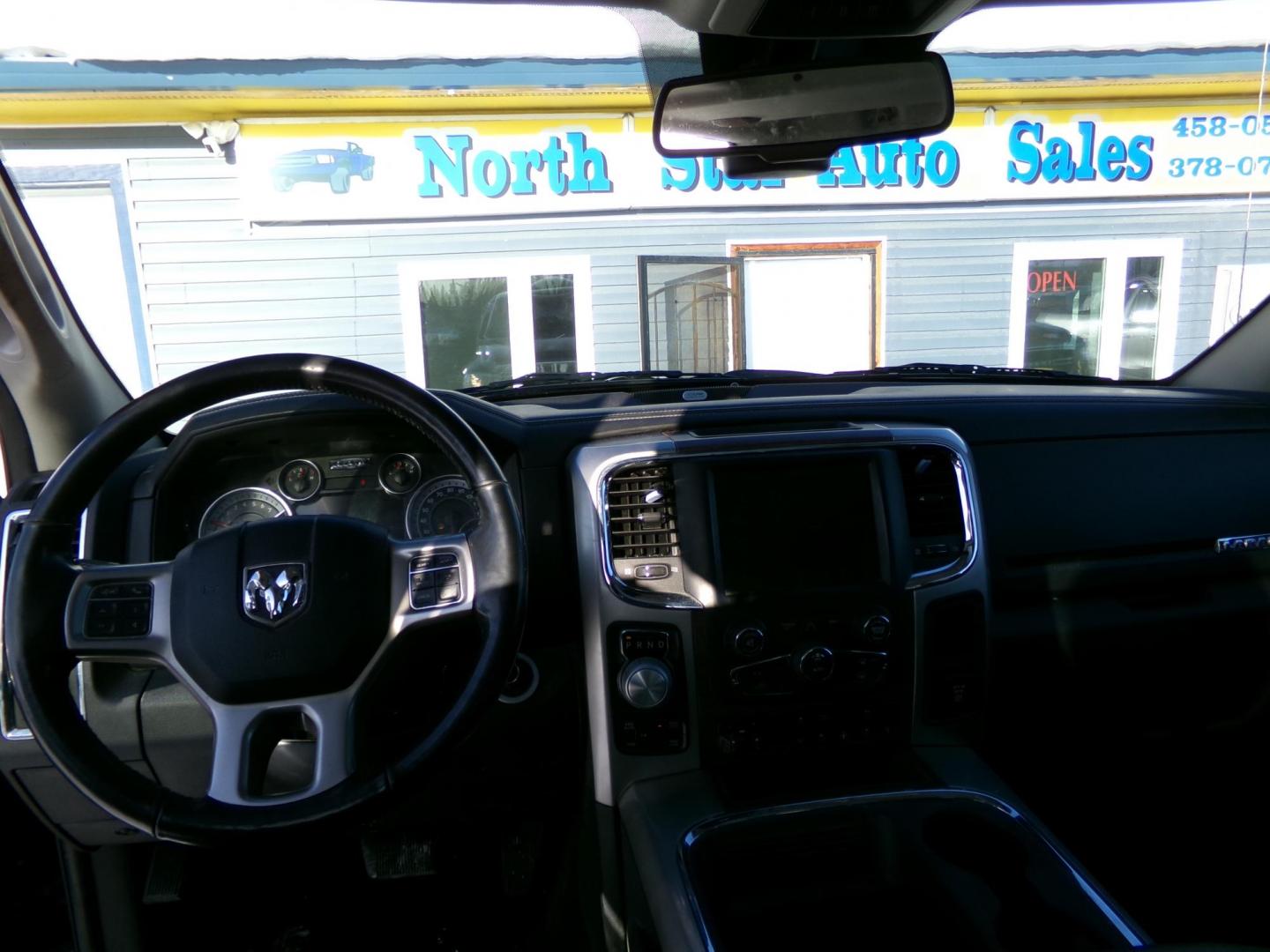 2017 Black /Black Dodge 1500 Laramie Crew Cab SWB 4WD (1C6RR7NT1HS) with an 5.7L V8 OHV 16V engine, 8A transmission, located at 2630 Philips Field Rd., Fairbanks, AK, 99709, (907) 458-0593, 64.848068, -147.780609 - Photo#6