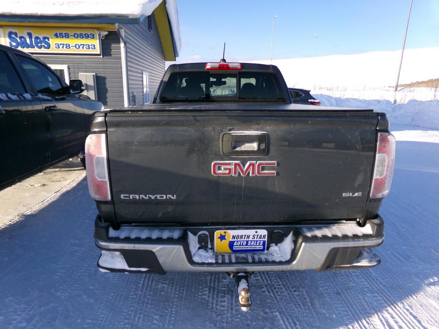2016 Grey GMC Canyon SLE Ext. Cab 4WD (1GTH6CE38G1) with an 3.6L V6 DOHC 24V engine, 6A transmission, located at 2630 Philips Field Rd., Fairbanks, AK, 99709, (907) 458-0593, 64.848068, -147.780609 - Photo#3