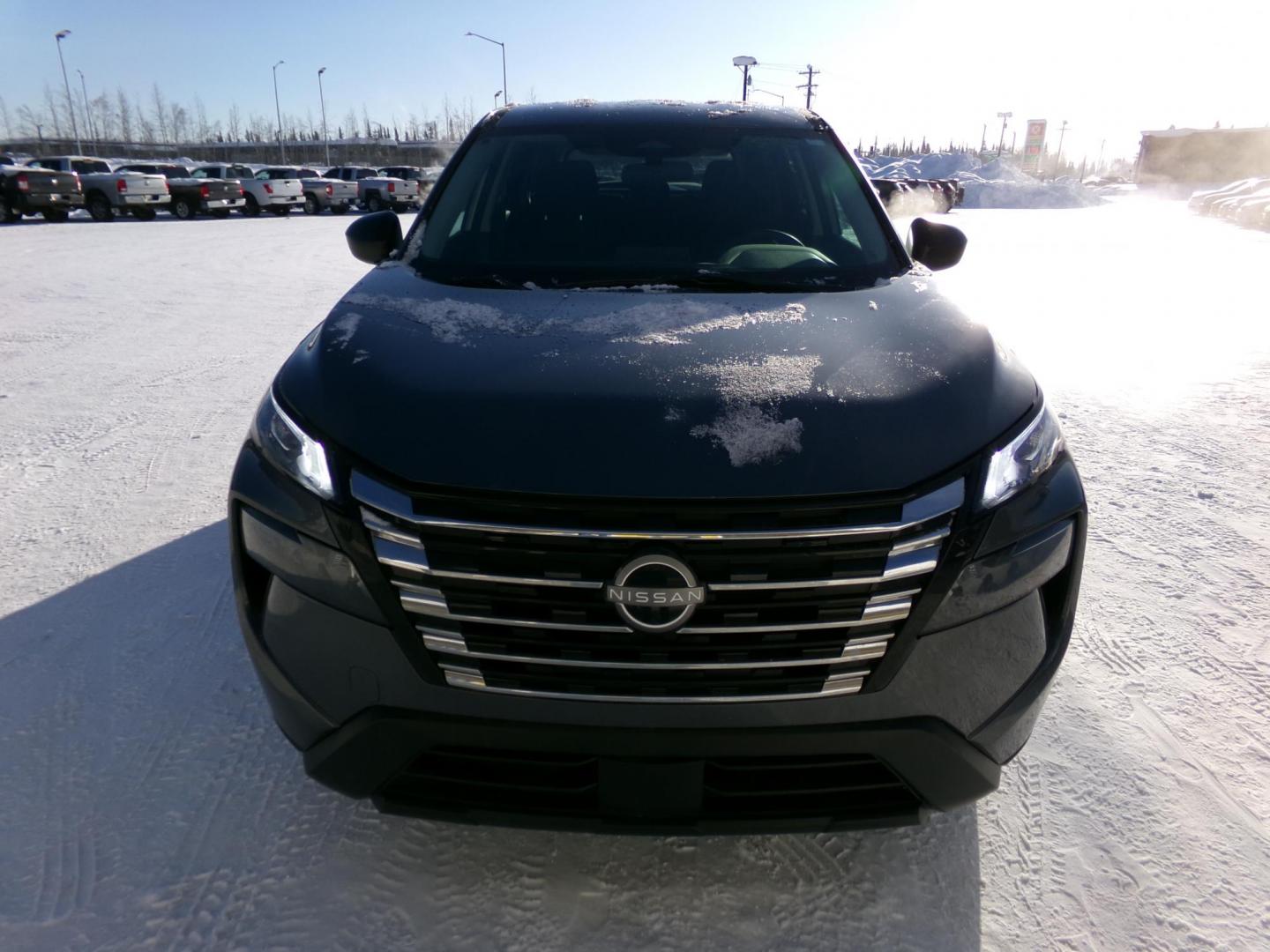 2024 Grey /Black Nissan Rogue S AWD (5N1BT3AB7RC) with an 2.5L L4 DOHC 16V engine, CVT transmission, located at 2630 Philips Field Rd., Fairbanks, AK, 99709, (907) 458-0593, 64.848068, -147.780609 - Photo#1