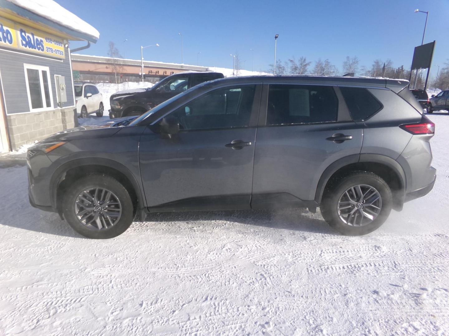 2024 Grey /Black Nissan Rogue S AWD (5N1BT3AB7RC) with an 2.5L L4 DOHC 16V engine, CVT transmission, located at 2630 Philips Field Rd., Fairbanks, AK, 99709, (907) 458-0593, 64.848068, -147.780609 - Photo#2