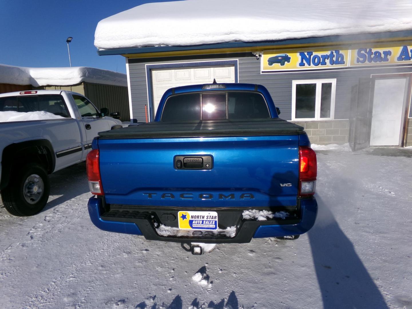 2016 Blue Toyota Tacoma SR5 Double Cab Long Bed V6 5AT 4WD (3TMCZ5AN6GM) with an 3.6L V6 DOHC 24V engine, 5A transmission, located at 2630 Philips Field Rd., Fairbanks, AK, 99709, (907) 458-0593, 64.848068, -147.780609 - Photo#3