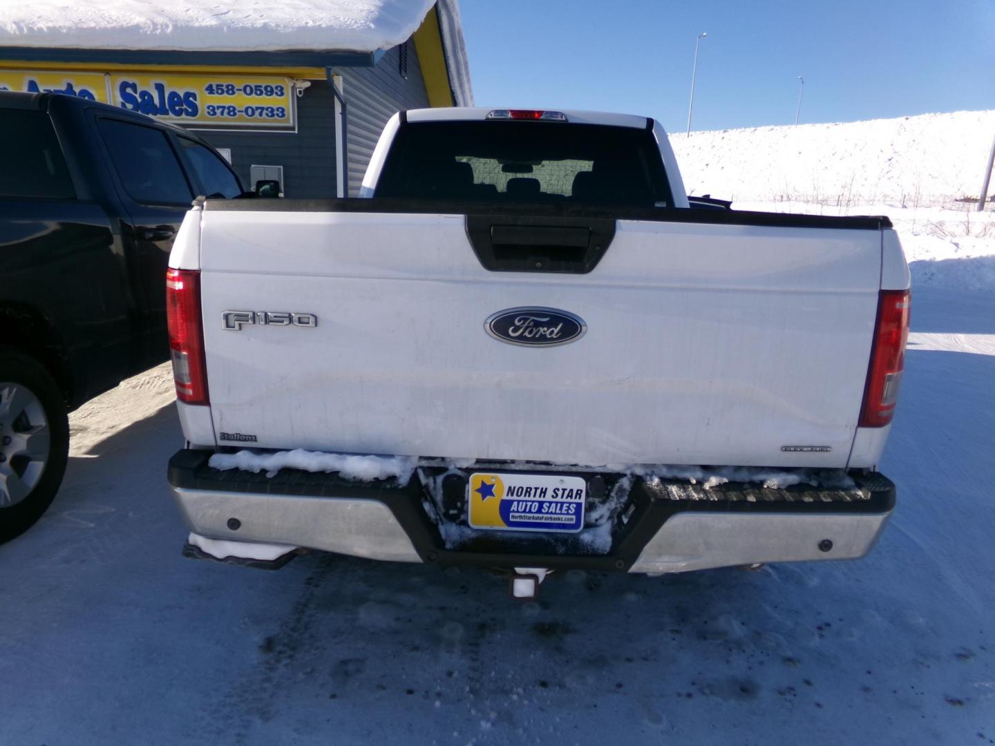 2016 White Ford F-150 XL SuperCrew 6.5-ft. Bed 4WD (1FTFW1EF5GK) with an 5.0L V8 engine, 6A transmission, located at 2630 Philips Field Rd., Fairbanks, AK, 99709, (907) 458-0593, 64.848068, -147.780609 - Photo#3