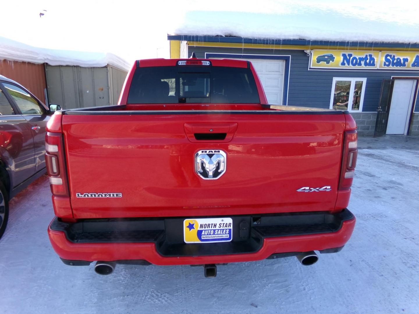 2019 Red RAM 1500 Laramie Crew Cab SWB 4WD (1C6SRFJT7KN) with an 5.7L V8 OHV 16V engine, 8A transmission, located at 2630 Philips Field Rd., Fairbanks, AK, 99709, (907) 458-0593, 64.848068, -147.780609 - Photo#3
