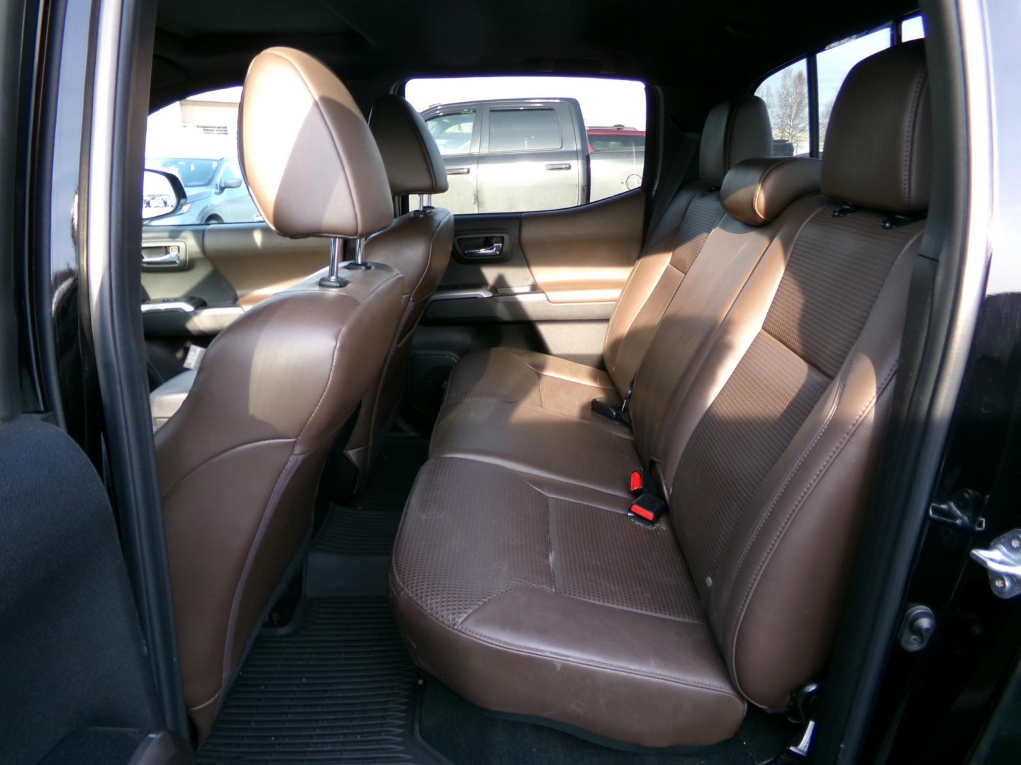 2023 Black Toyota Tacoma Limited Double Cab V6 6AT 4WD (3TYGZ5AN9PT) with an 3.5L V6 DOHC 24V engine, 6A transmission, located at 2630 Philips Field Rd., Fairbanks, AK, 99709, (907) 458-0593, 64.848068, -147.780609- Photo#5