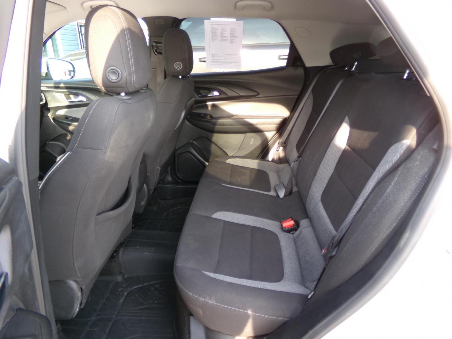 2023 White Chevrolet Trailblazer LT AWD (KL79MRSL4PB) with an 1.3L L3 DOHC 12V engine, 9A transmission, located at 2630 Philips Field Rd., Fairbanks, AK, 99709, (907) 458-0593, 64.848068, -147.780609 - Photo#5