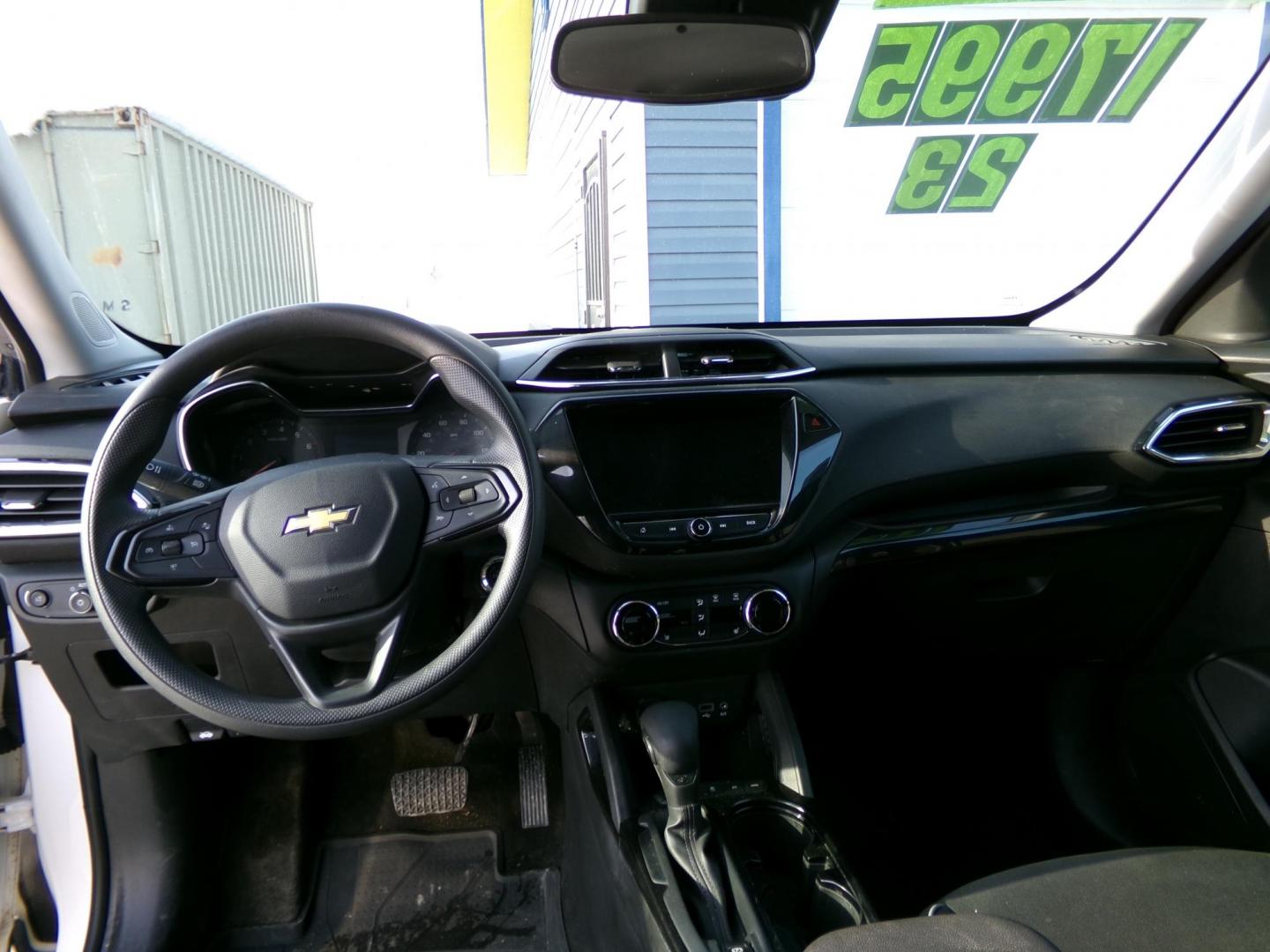 2023 White Chevrolet Trailblazer LT AWD (KL79MRSL4PB) with an 1.3L L3 DOHC 12V engine, 9A transmission, located at 2630 Philips Field Rd., Fairbanks, AK, 99709, (907) 458-0593, 64.848068, -147.780609 - Photo#6
