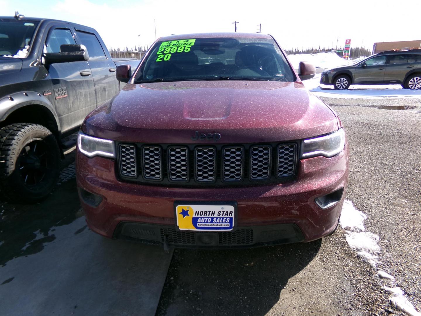 2020 Red /Black Jeep Grand Cherokee Laredo 4WD (1C4RJFAG4LC) with an 3.6L V6 DOHC 24V engine, 8A transmission, located at 2630 Philips Field Rd., Fairbanks, AK, 99709, (907) 458-0593, 64.848068, -147.780609 - Photo#1