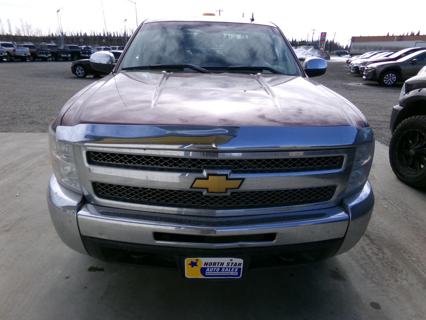 2012 Red Chevrolet Silverado 1500 LT Ext. Cab Long Box 4WD (1GCRKSE76CZ) with an 5.3L V8 OHV 16V FFV engine, 6-Speed Automatic transmission, located at 2630 Philips Field Rd., Fairbanks, AK, 99709, (907) 458-0593, 64.848068, -147.780609 - Photo#1