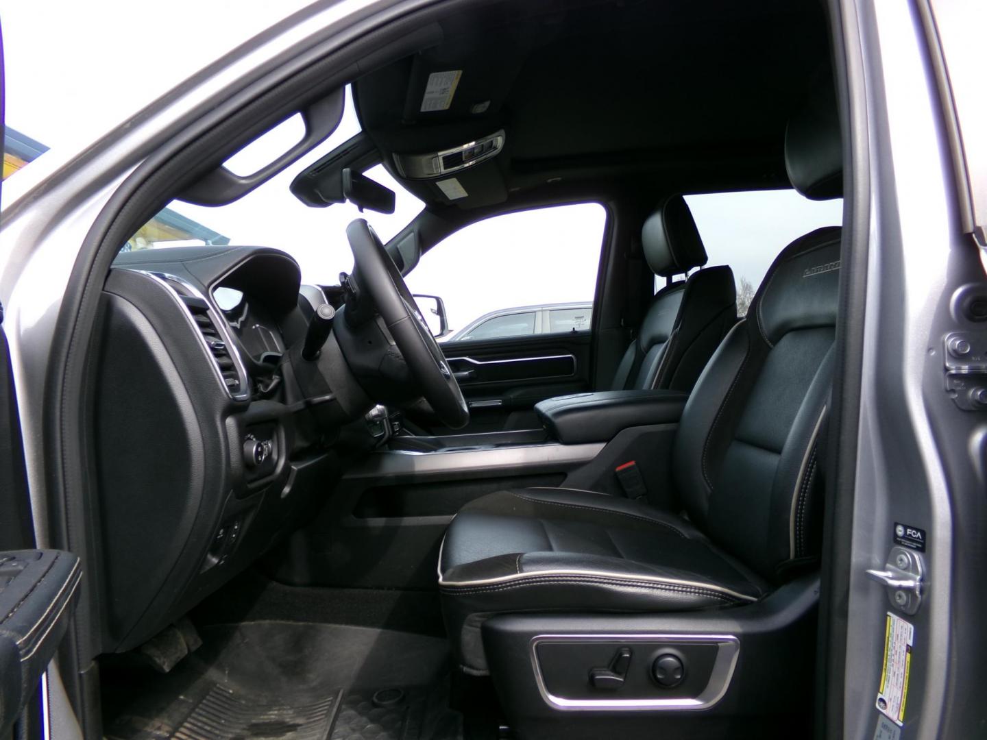 2025 Silver Dodge 1500 Laramie Crew Cab LWB 4WD (1C6SRFRP2SN) with an 3.0L V6 DOHC 24V TURBO engine, 8A transmission, located at 2630 Philips Field Rd., Fairbanks, AK, 99709, (907) 458-0593, 64.848068, -147.780609 - Photo#4