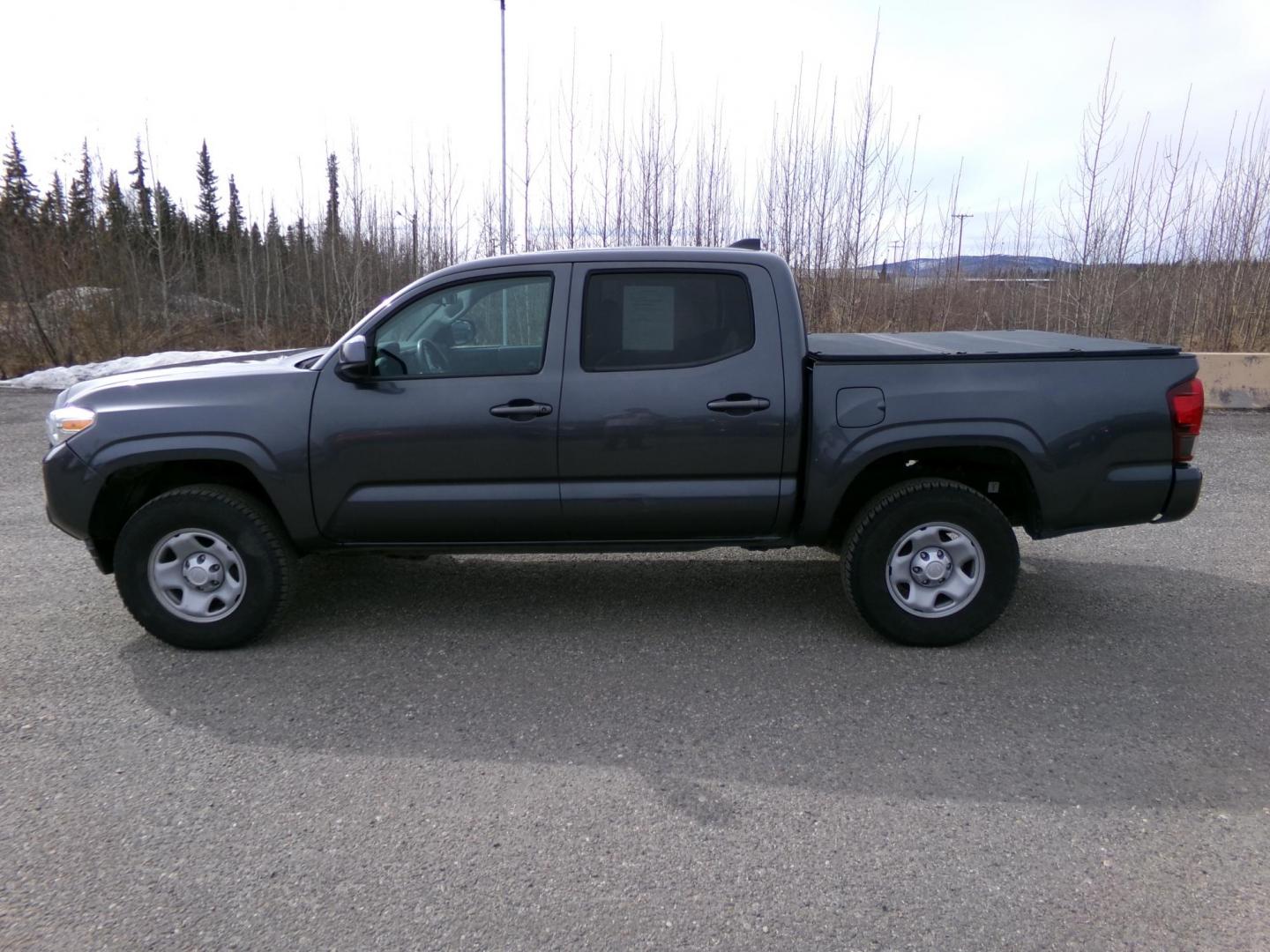 2021 Grey Toyota Tacoma SR5 Double Cab Long Bed V6 6AT 4WD (3TMCZ5AN3MM) with an 3.5L V6 DOHC 24V engine, 6A transmission, located at 2630 Philips Field Rd., Fairbanks, AK, 99709, (907) 458-0593, 64.848068, -147.780609 - Photo#2