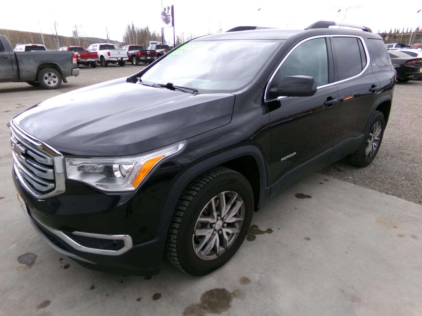 2017 Black GMC Acadia SLE-2 AWD (1GKKNSLS8HZ) with an 2.5L L4 DOHC 16V engine, 6A transmission, located at 2630 Philips Field Rd., Fairbanks, AK, 99709, (907) 458-0593, 64.848068, -147.780609 - Photo#0