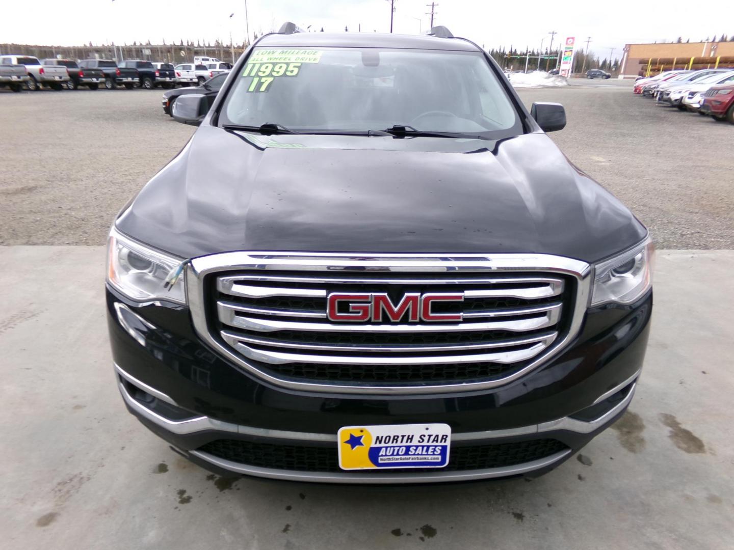2017 Black GMC Acadia SLE-2 AWD (1GKKNSLS8HZ) with an 2.5L L4 DOHC 16V engine, 6A transmission, located at 2630 Philips Field Rd., Fairbanks, AK, 99709, (907) 458-0593, 64.848068, -147.780609 - Photo#1