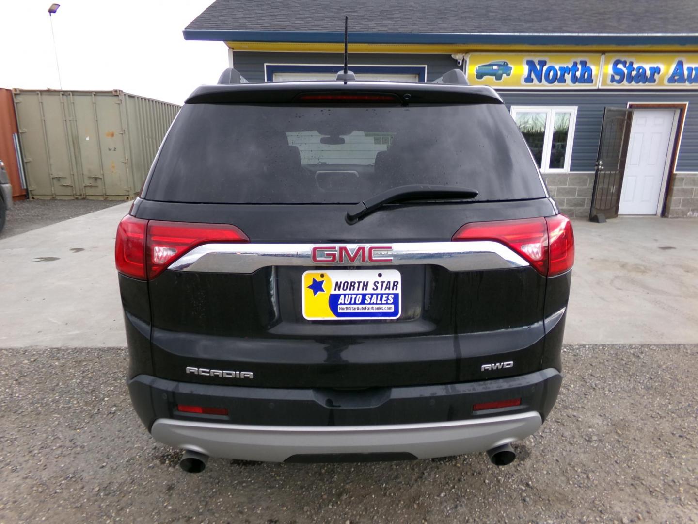2017 Black GMC Acadia SLE-2 AWD (1GKKNSLS8HZ) with an 2.5L L4 DOHC 16V engine, 6A transmission, located at 2630 Philips Field Rd., Fairbanks, AK, 99709, (907) 458-0593, 64.848068, -147.780609 - Photo#3