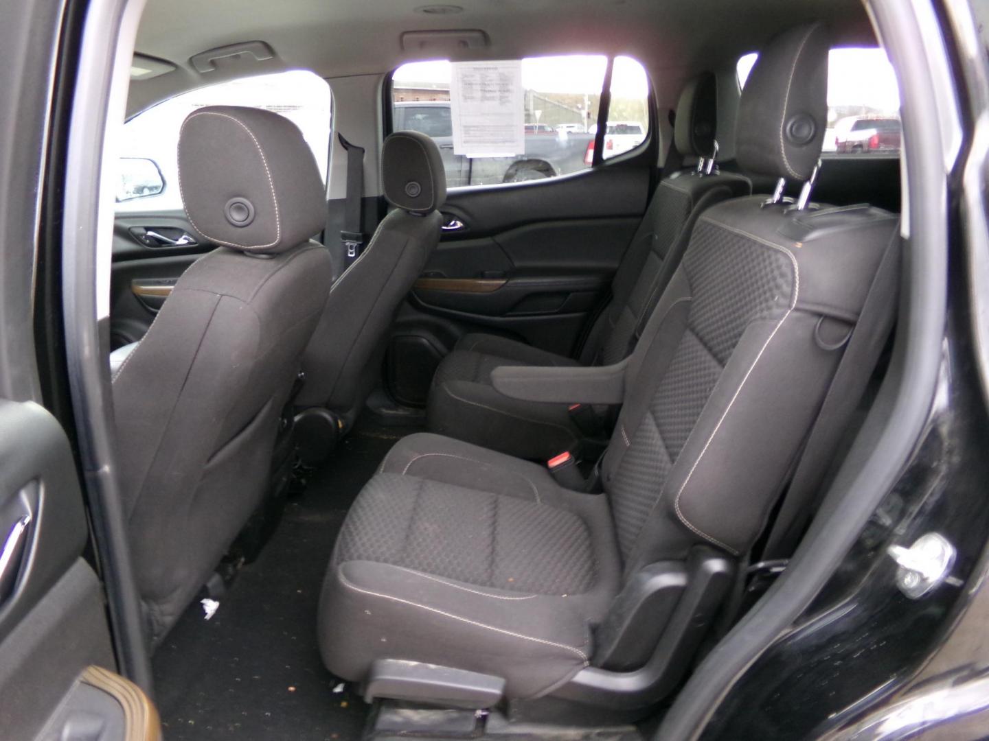 2017 Black GMC Acadia SLE-2 AWD (1GKKNSLS8HZ) with an 2.5L L4 DOHC 16V engine, 6A transmission, located at 2630 Philips Field Rd., Fairbanks, AK, 99709, (907) 458-0593, 64.848068, -147.780609 - Photo#5