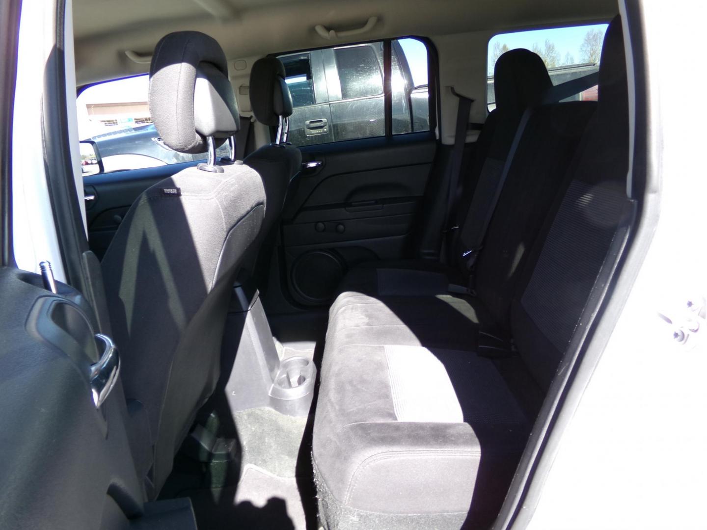 2016 White Jeep Patriot Sport 2WD (1C4NJPBAXGD) with an 2.0L L4 DOHC 16V engine, located at 2630 Philips Field Rd., Fairbanks, AK, 99709, (907) 458-0593, 64.848068, -147.780609 - Photo#5