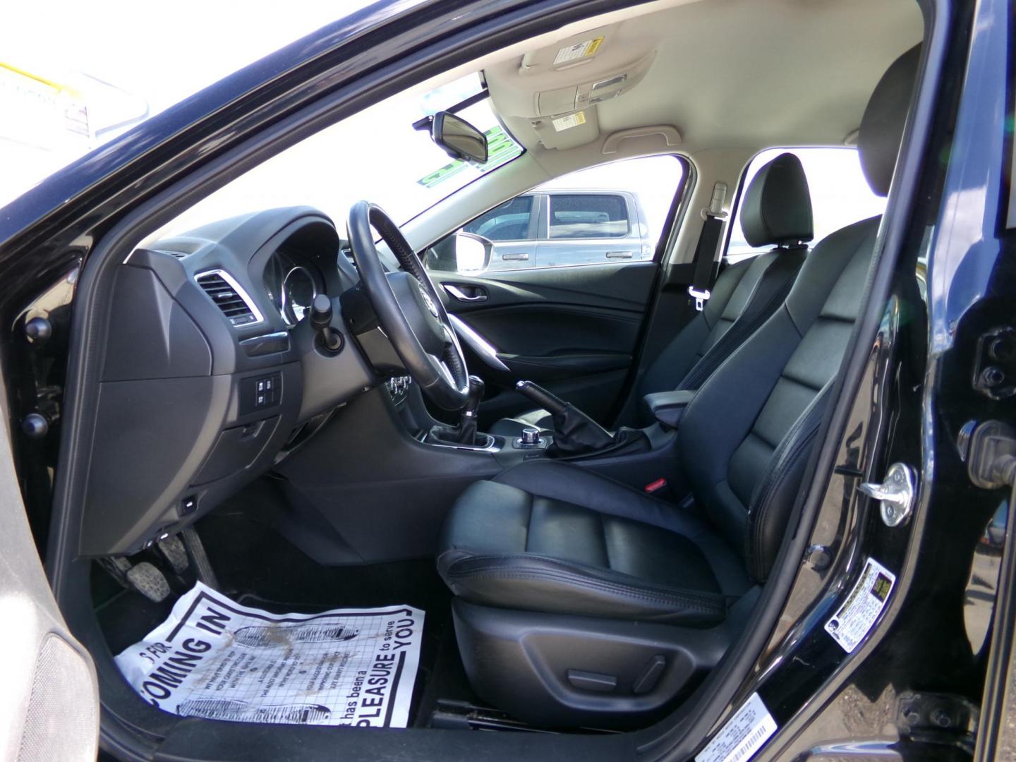 2015 Black Mazda Mazda6 i Touring (JM1GJ1V52F1) with an 2.5L L4 DOHC 16V engine, 6-Speed Automatic transmission, located at 2630 Philips Field Rd., Fairbanks, AK, 99709, (907) 458-0593, 64.848068, -147.780609 - Photo#4