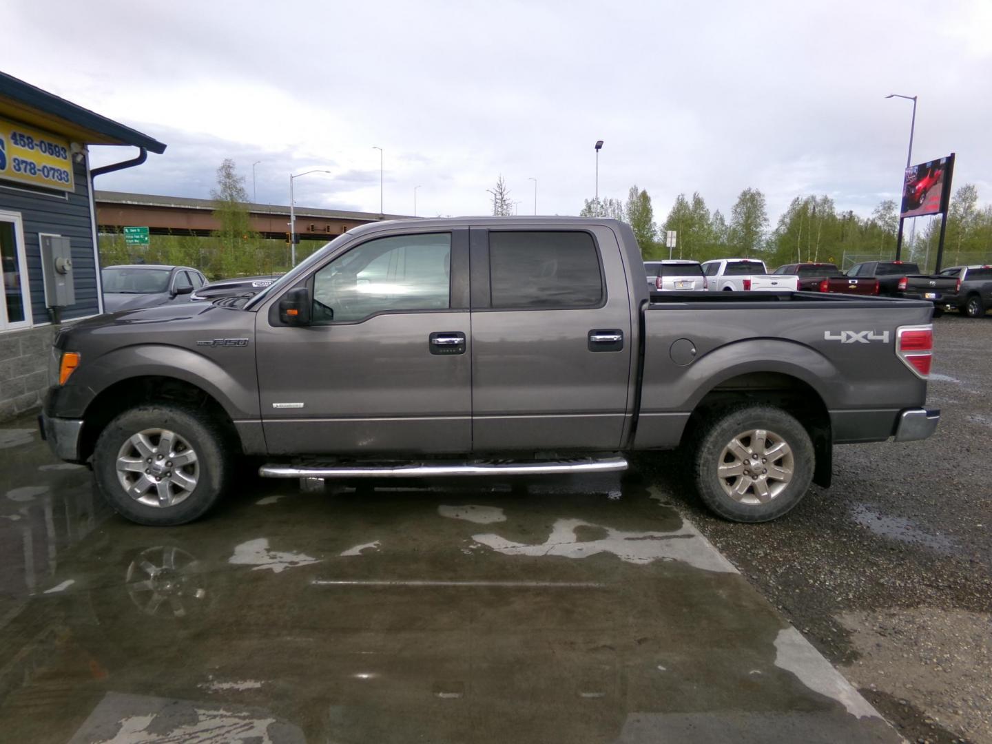 2013 Grey Ford F-150 XLT SuperCrew 6.5-ft. Bed 4WD (1FTFW1ET0DK) with an 3.5L V6 TURBO engine, 6-Speed Automatic transmission, located at 2630 Philips Field Rd., Fairbanks, AK, 99709, (907) 458-0593, 64.848068, -147.780609 - Photo#2