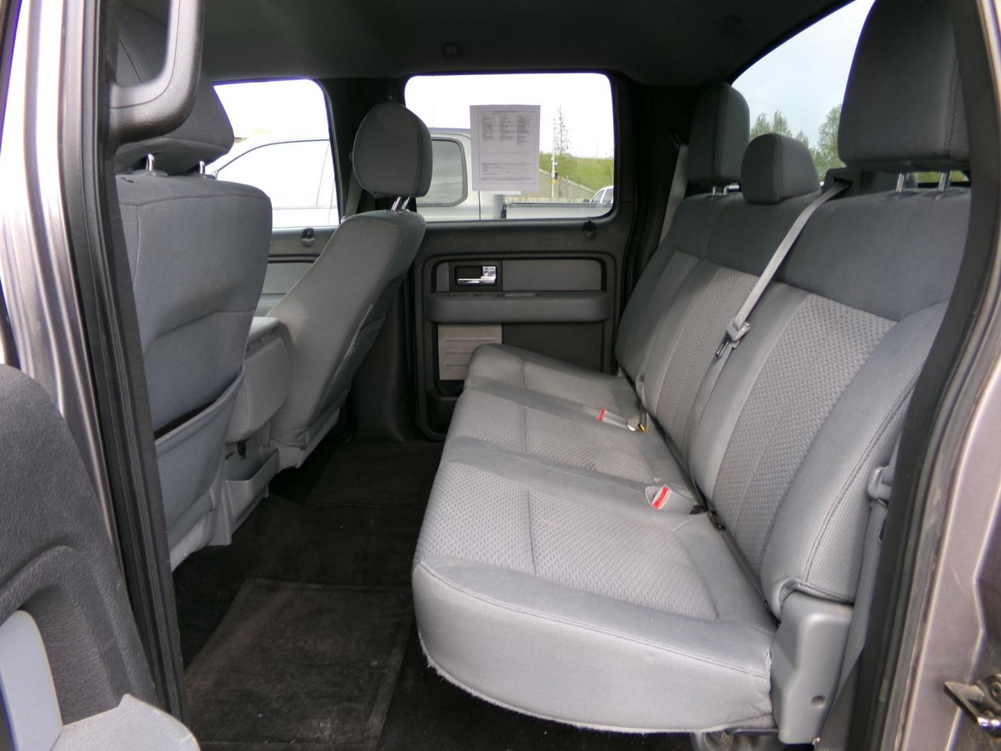 2013 Grey Ford F-150 XLT SuperCrew 6.5-ft. Bed 4WD (1FTFW1ET0DK) with an 3.5L V6 TURBO engine, 6-Speed Automatic transmission, located at 2630 Philips Field Rd., Fairbanks, AK, 99709, (907) 458-0593, 64.848068, -147.780609 - Photo#5