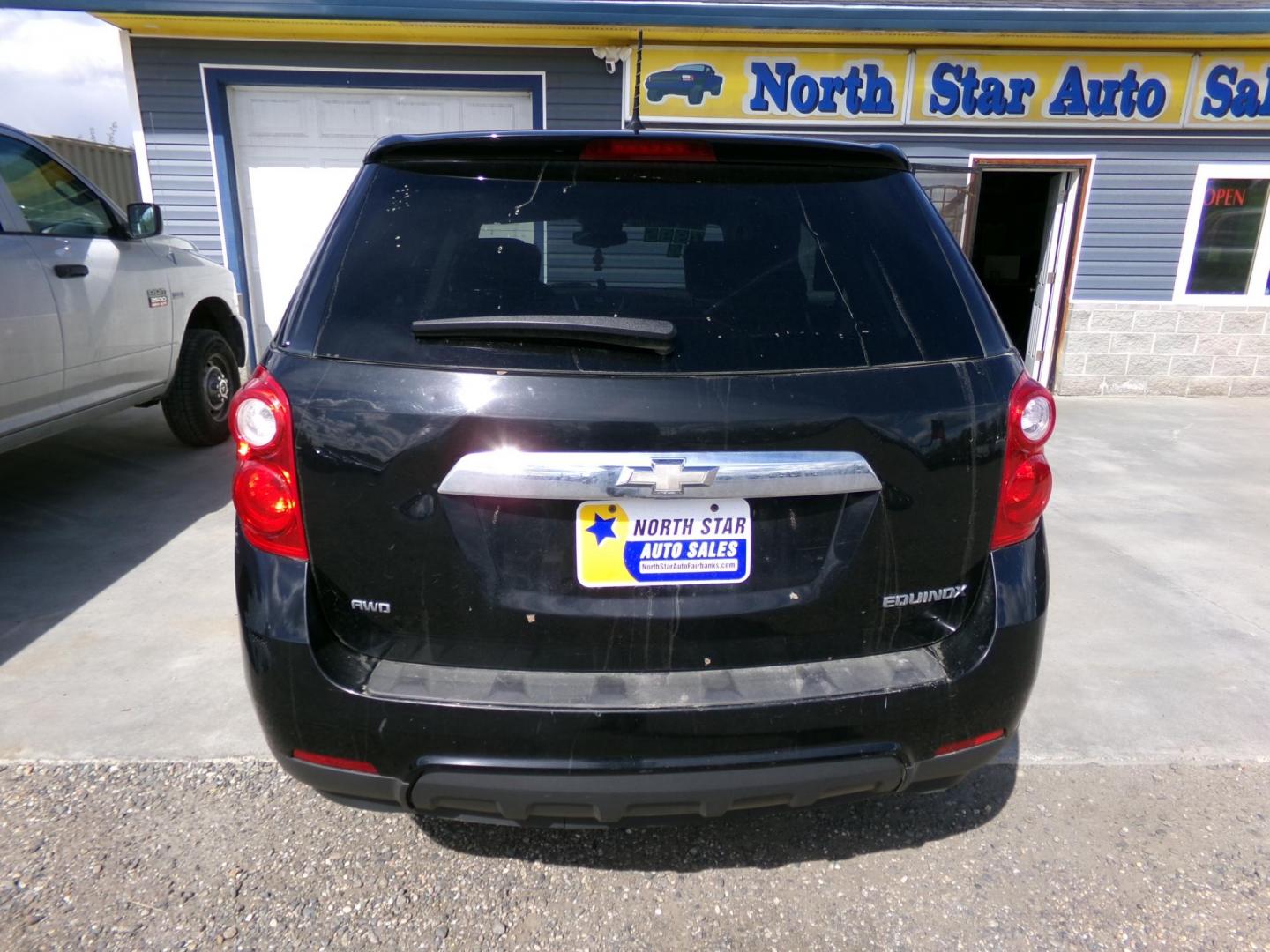 2014 Black Chevrolet Equinox LS AWD (2GNFLEEK8E6) with an 2.4L L4 DOHC 16V FFV engine, 6-Speed Automatic transmission, located at 2630 Philips Field Rd., Fairbanks, AK, 99709, (907) 458-0593, 64.848068, -147.780609 - Photo#3