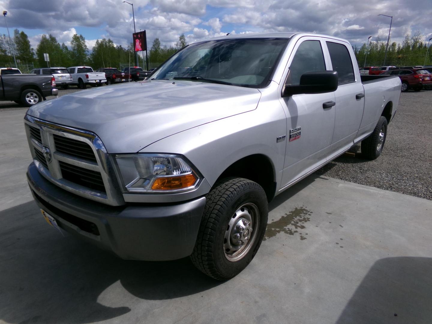 2011 RAM 2500 ST 4X4 Crew Cab SWB's photo